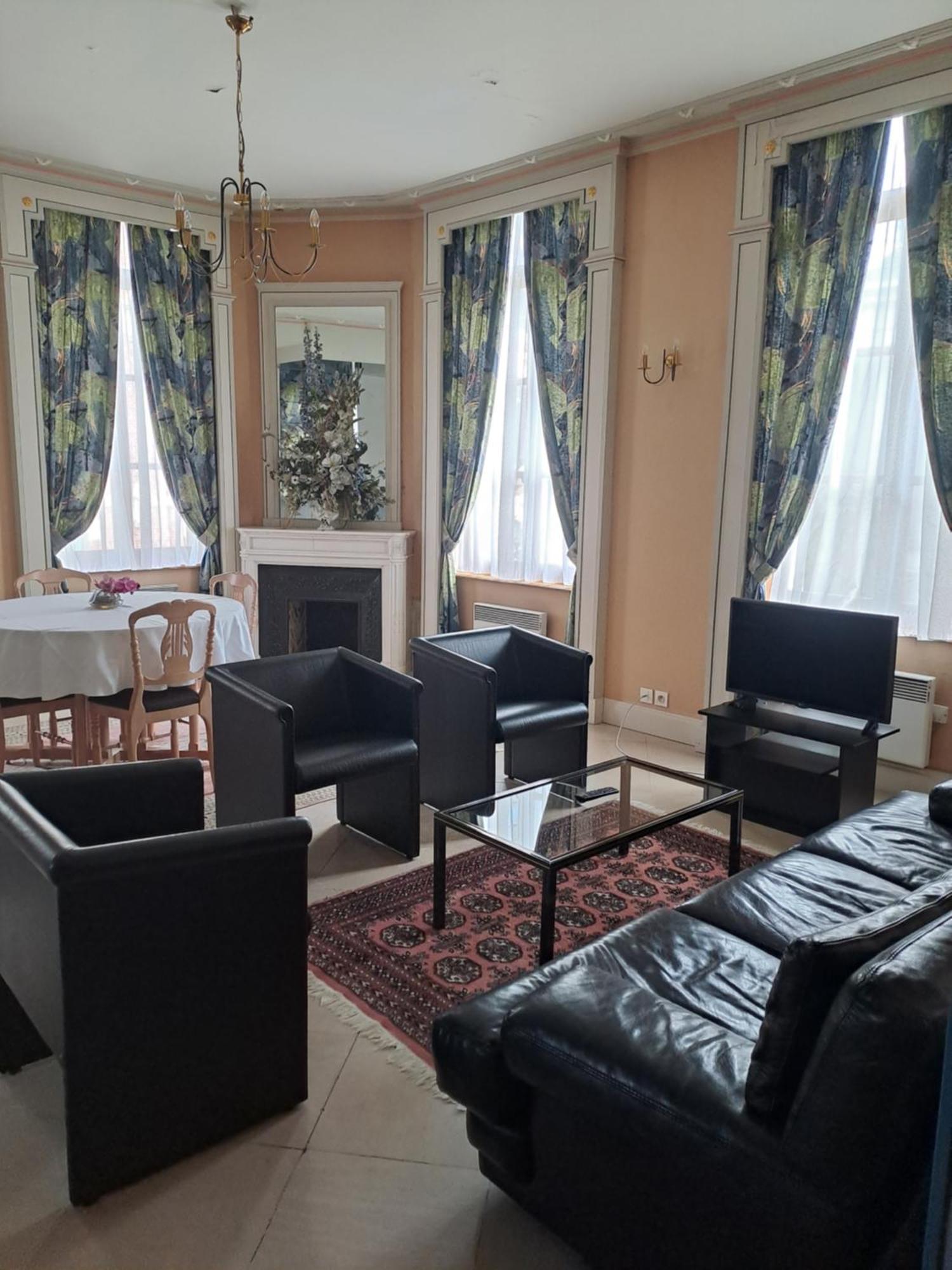 Hotel Particulier Des Canonniers Saint-Quentin  Buitenkant foto